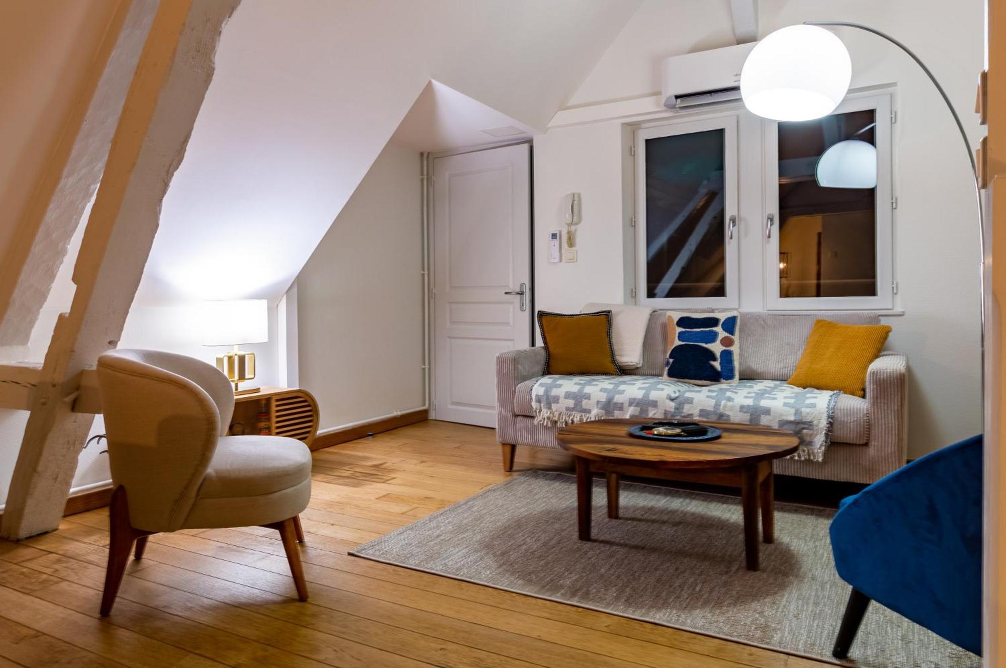 Le 13 Elegant Troyes Apartment Exterior photo